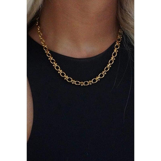 BLAKELY NECKLACE