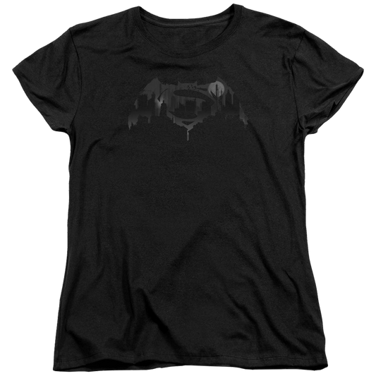Batman v Superman Cityscape Logo - Women's T-Shirt