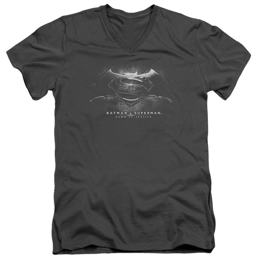 Batman v Superman Bw Logo - Men's V-Neck T-Shirt Style005