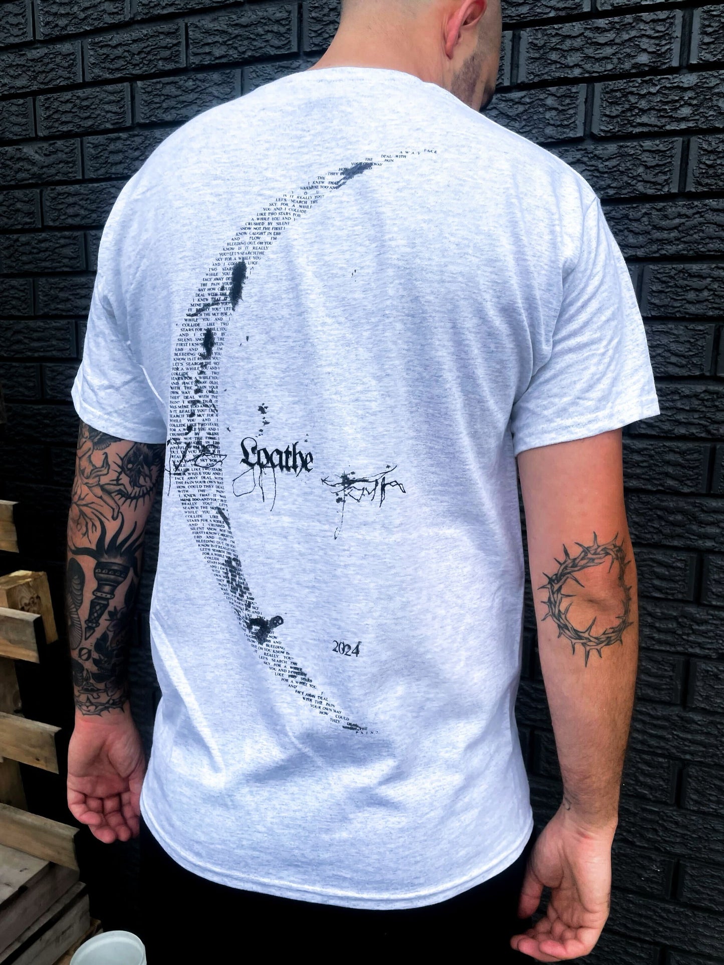 "Crescent" T-Shirt