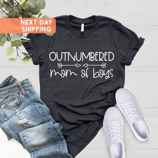Outnumbered Mom Of Boys Womens T-shirt Funny Boy Mama Shirt Mother's Day Gift Shirt Gifts For Mother Mommy Shirt TK43GN