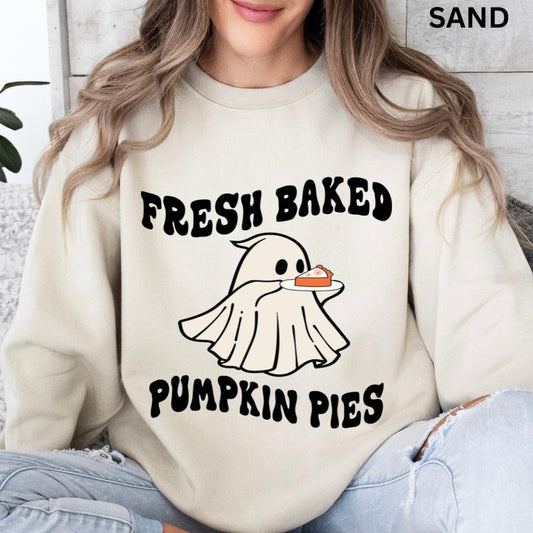 Oversized Pumpkin Pie Crewneck, Fresh Baked Pumpkin Pie Crewneck, Fall Pumpkin Sweatshirt, Graphic Oversized Halloween Graphic Crewneck, Cotton Pullover Spooky Season Sweater
