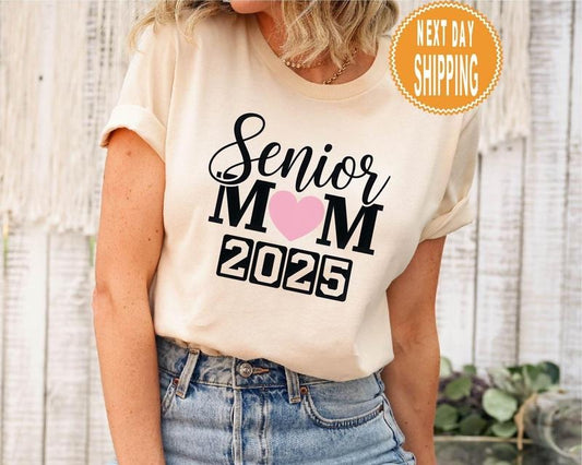 Senior Mom 2025 Shirt, Senior Dance Mom Sweatshirt, Gift for Class of 2025, Senior Mom 2025 Pink Heart T-shirt, Graduation Tee Gift